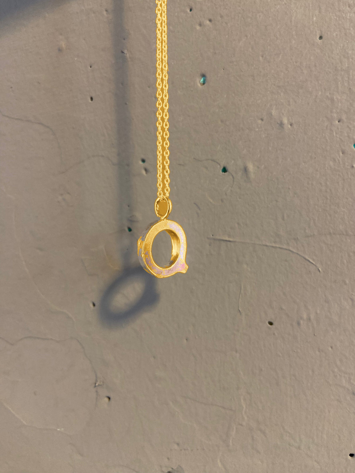 Lava Soup letter Q pendant, gold-plated 925 silver