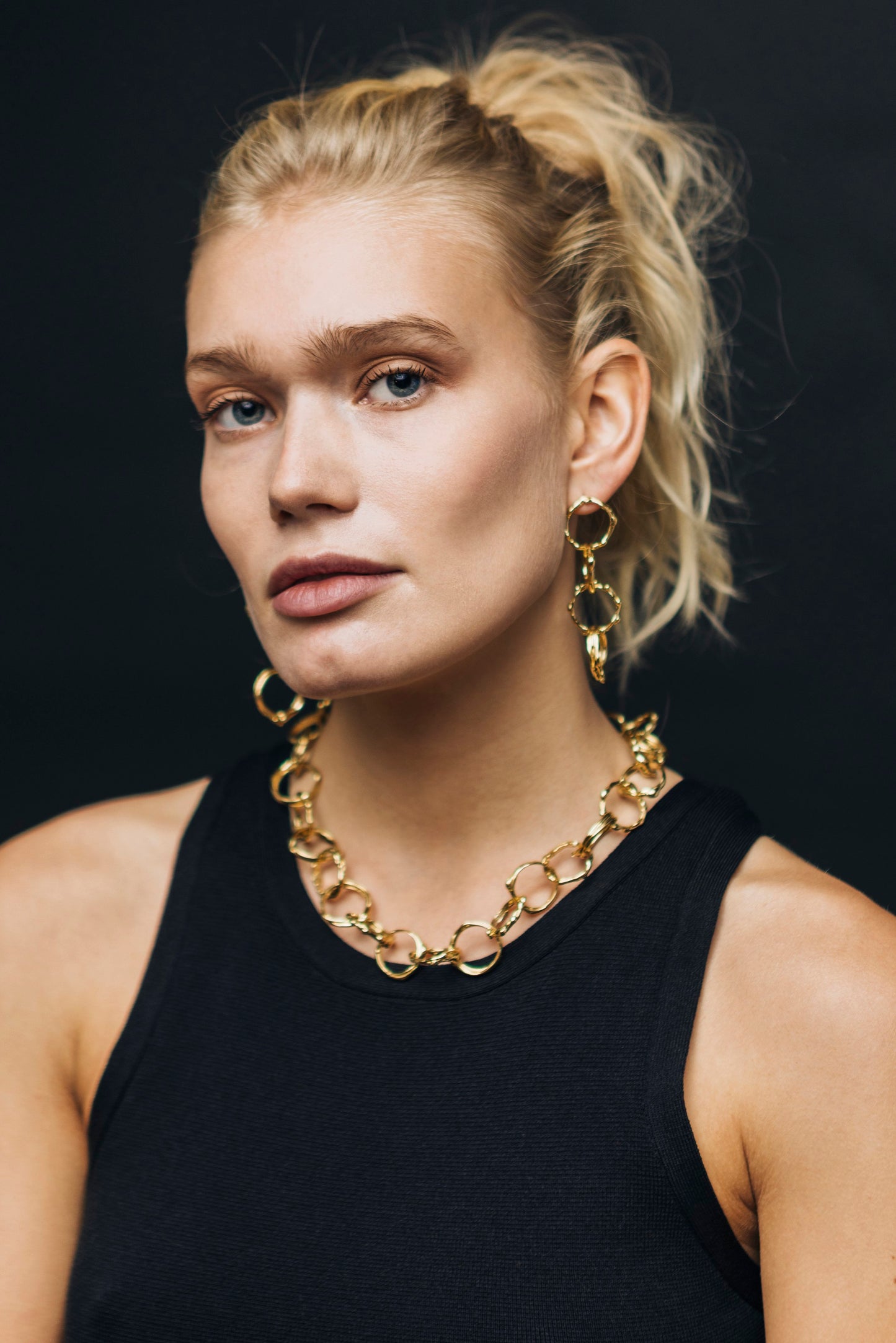Rings Of Fire Choker