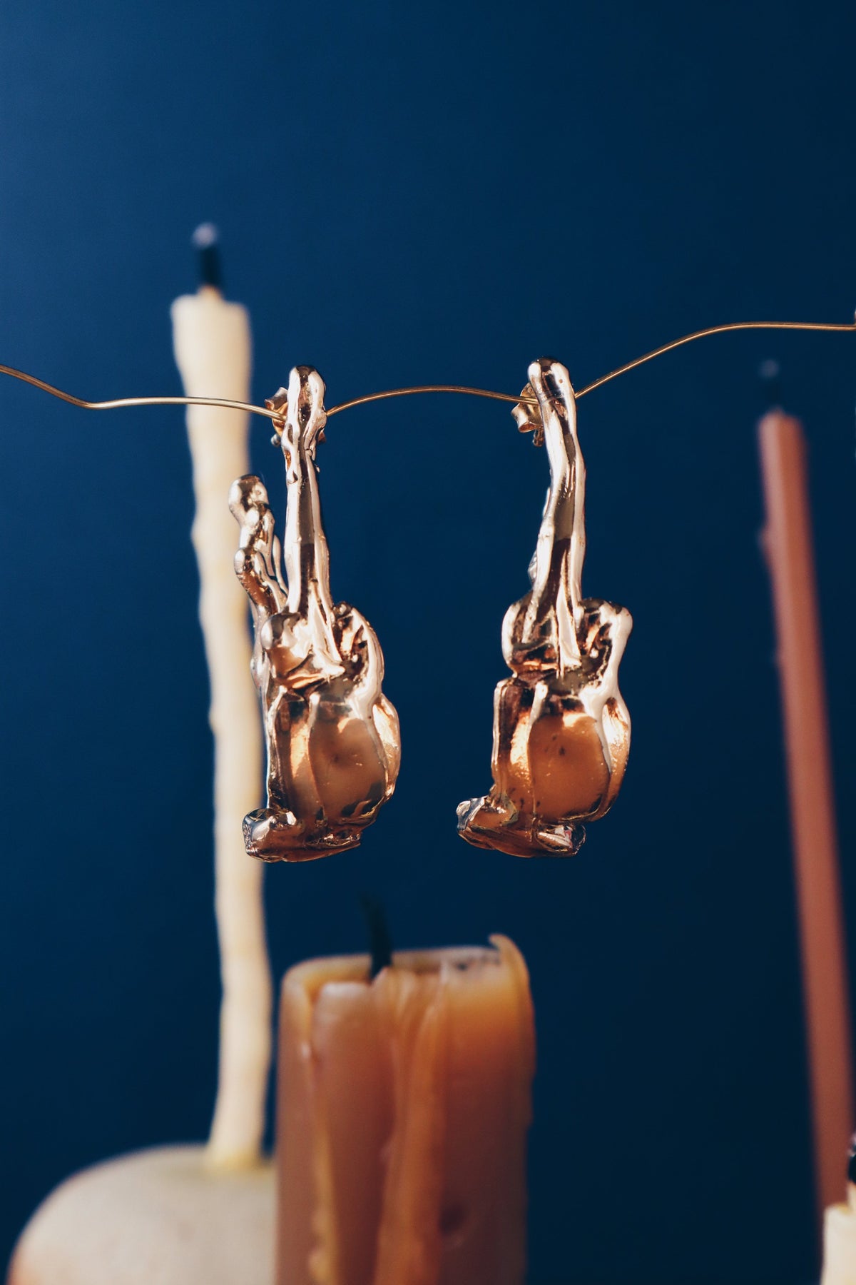 Otra vista de Fire Tears, pendientes de plata 925 o metal chapado en oro de Bocavolcan