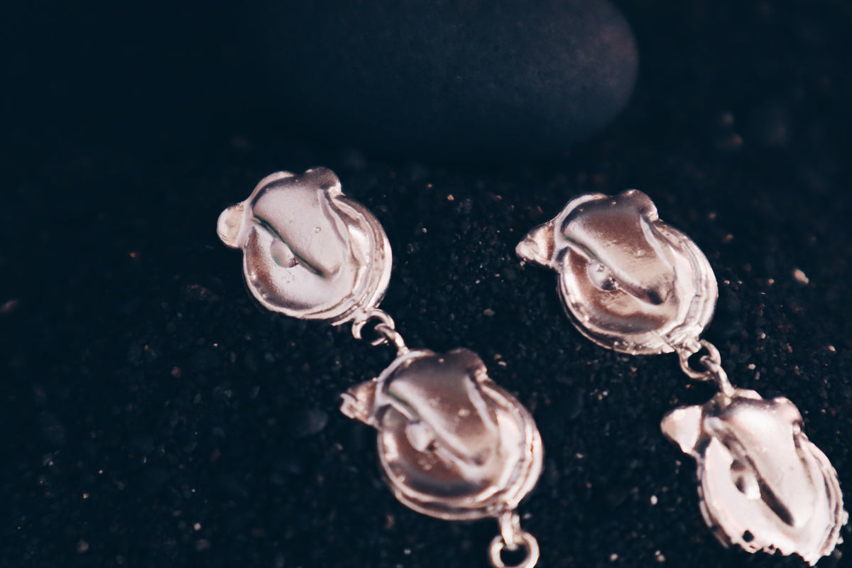 Katia Earrings, pendientes hechos a mano por Bocavolcan, otra perspectiva