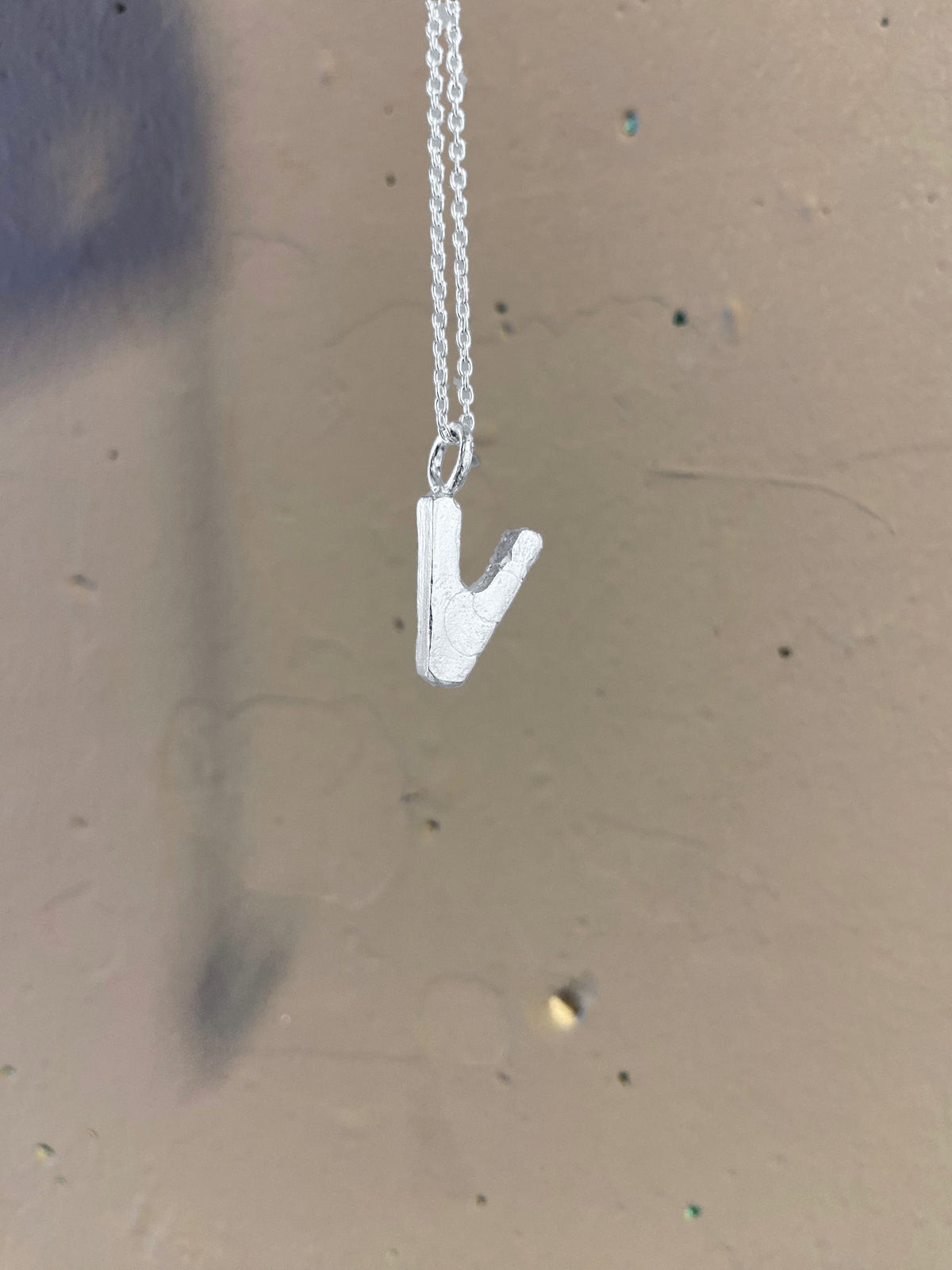 Lava Soup letter V pendant, 925 silver