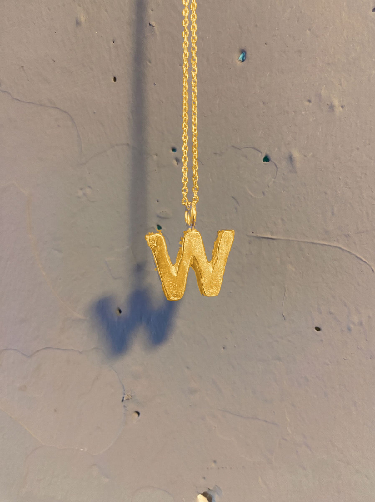 Lava Soup letter W pendant, gold-plated 925 silver
