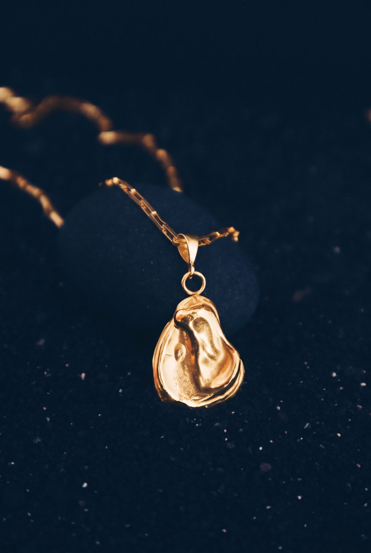 Maurice Pendant, gold-plated version, pendant by Bocavolcan